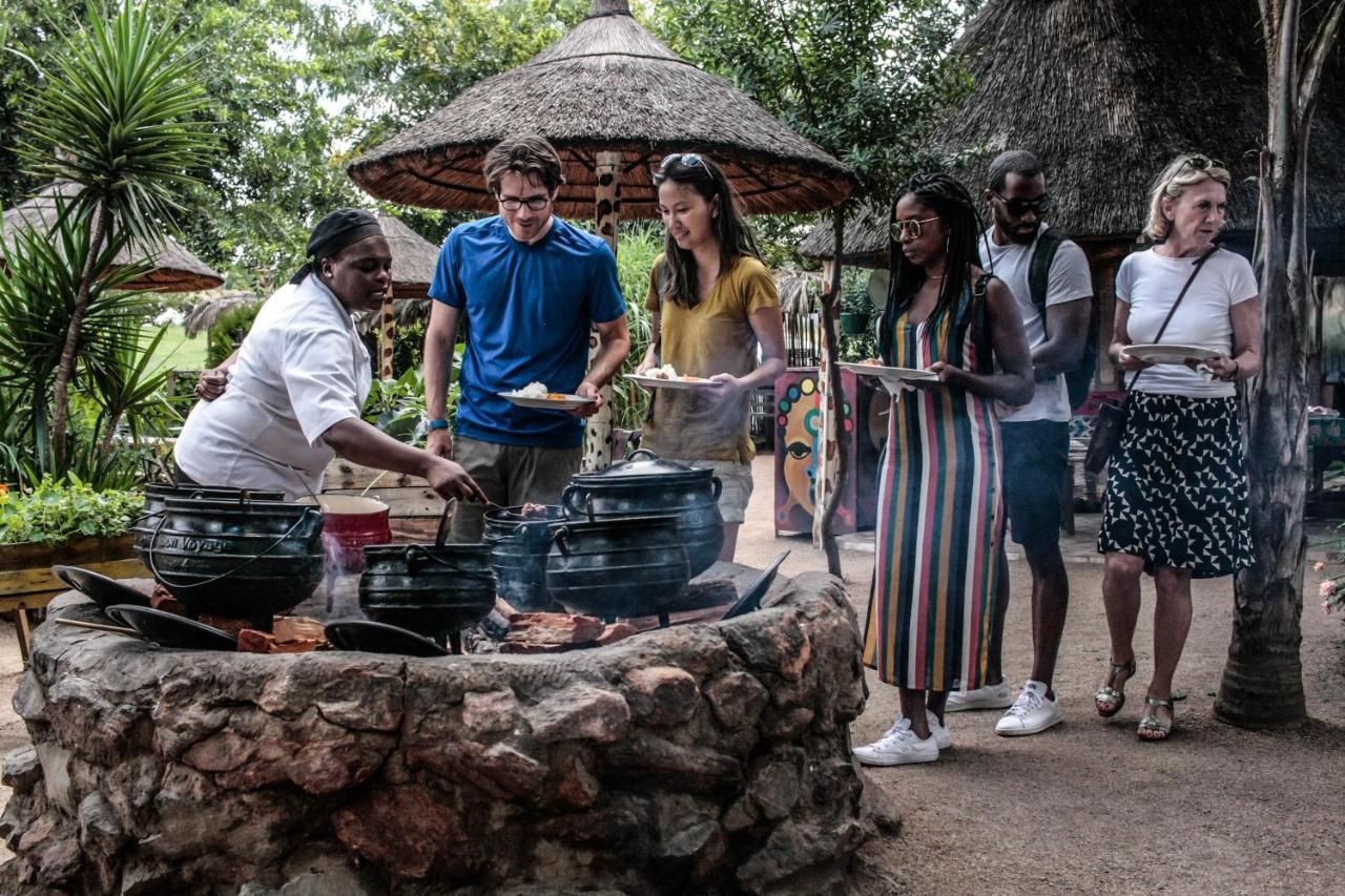 Hostel Lebo'S Soweto Backpackers Exteriér fotografie