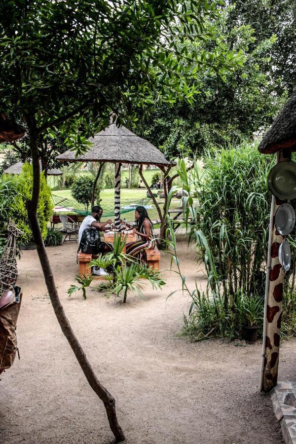 Hostel Lebo'S Soweto Backpackers Exteriér fotografie