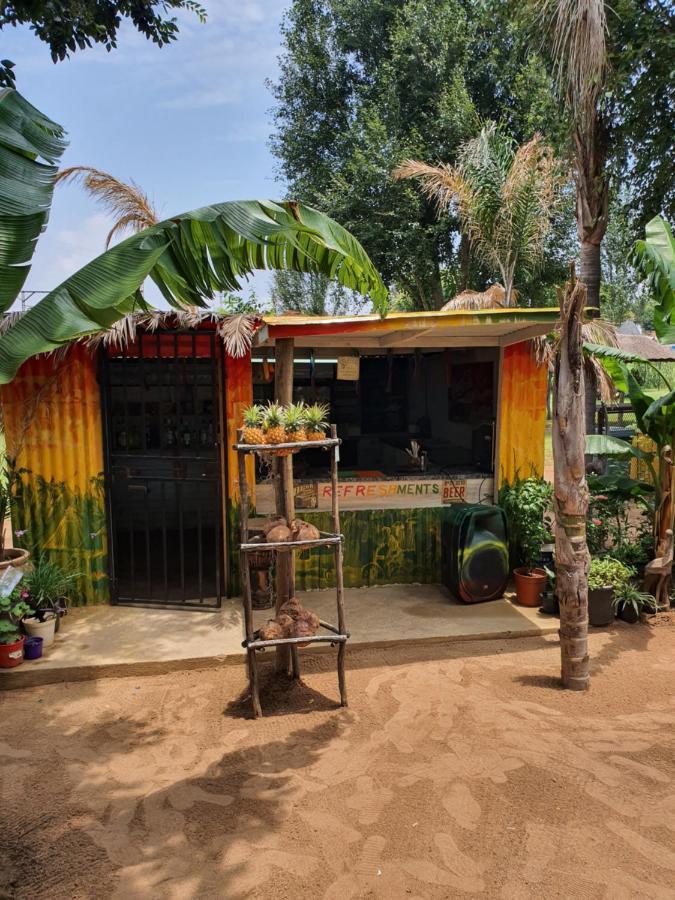 Hostel Lebo'S Soweto Backpackers Exteriér fotografie