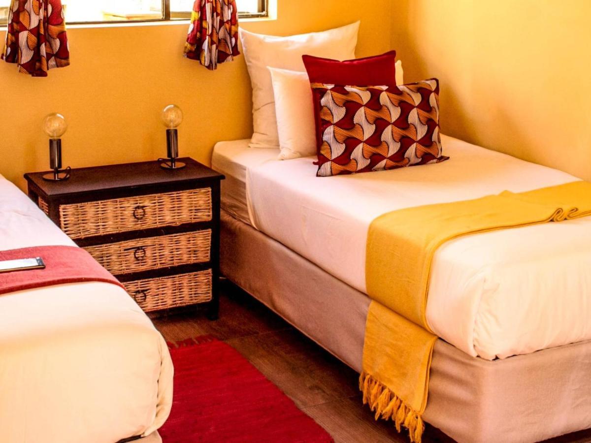 Hostel Lebo'S Soweto Backpackers Exteriér fotografie